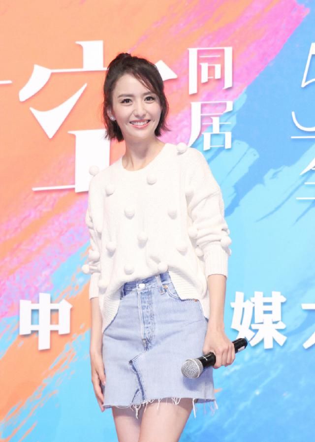 佟丽娅只是换了一款发型，气场十足，网友：这发型一般人驾驭不了