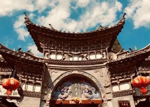 云南最“古怪”的寺庙，打麻将的人比香客多，神佛“与民同乐”？