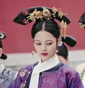 辛芷蕾在《如懿传》除有心机之外，妆容上也是耍了不少心思