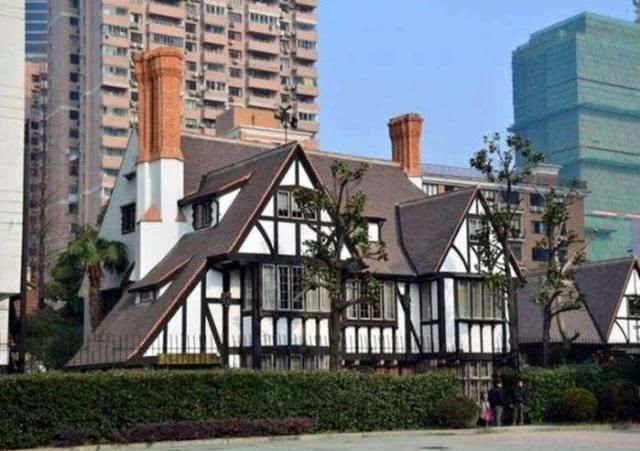  「建筑风格」沿着20路公交线路会遇见怎样的上海风貌呢？一起来看看！