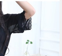 老婆托人从香港买回来叫“什么睡衣”的，好看不说，快把我折磨死