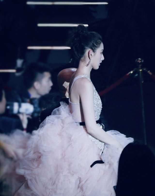 杨幂杨颖对付刘亦菲