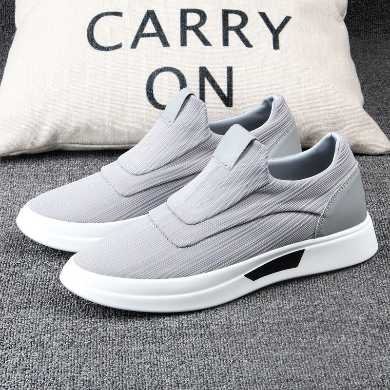 “回力鞋”出炉啦!比双星鞋好看，比真皮鞋还霸气，立秋穿刚刚好