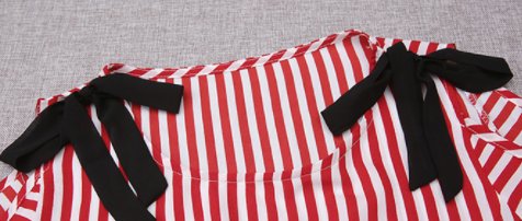 现在的小姐姐真会搭，出门旅游穿这“娃娃衫”，贼白嫩减龄