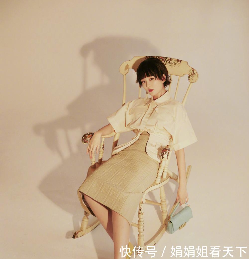  『剪掉』乔欣剪掉十年长发，换“狗啃波波头”发型，意外俏皮可爱，美呆了