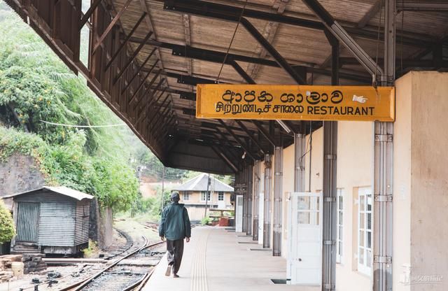 最危险也是最接地气的火车旅行 不是印度 网友：出意外也是活该