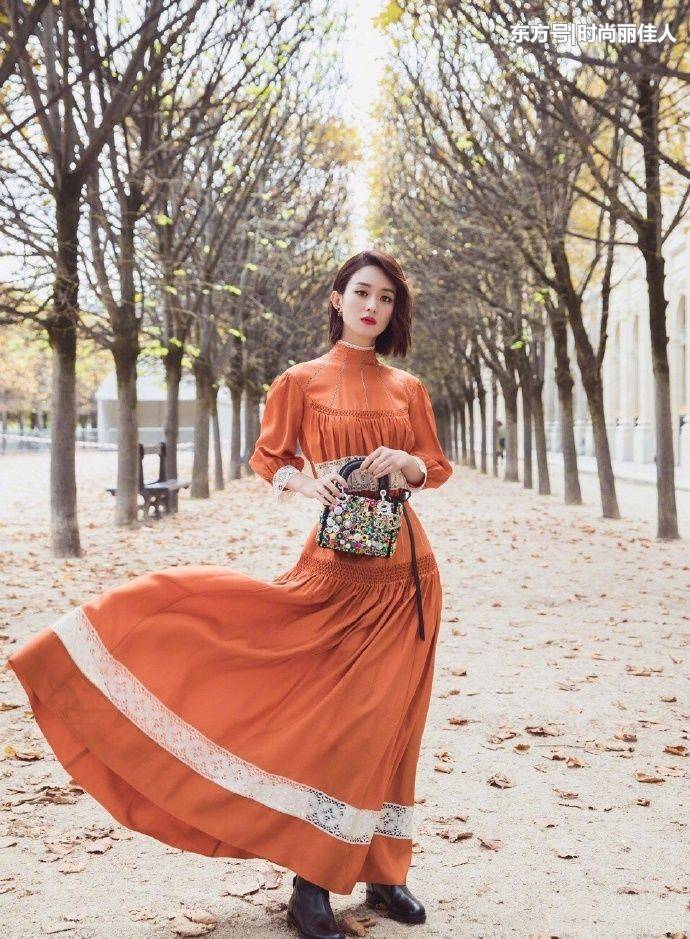 baby跟赵丽颖同穿一条裙子，没想到气质还是输给了赵丽颖