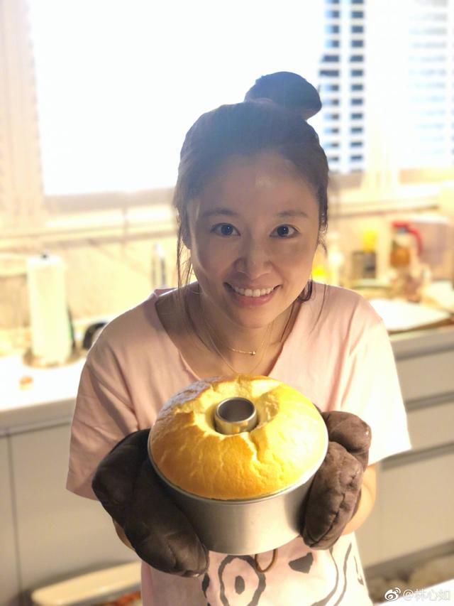 这次让人无话可说!林心如疑似还介意丑照，发美照反击