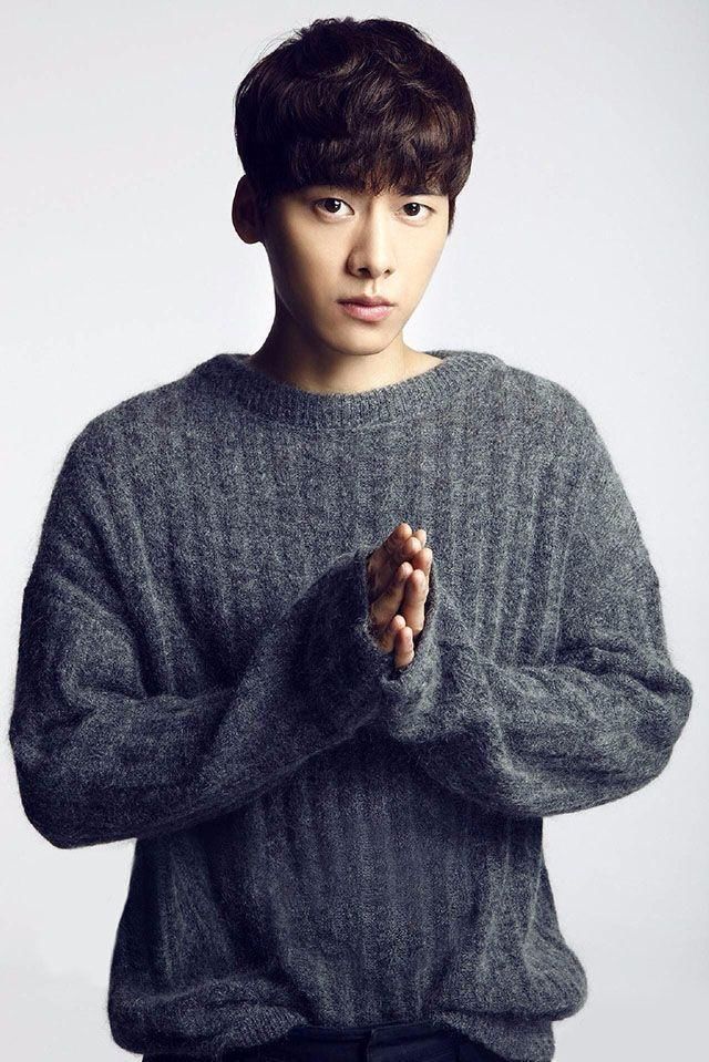 李易峰换新发型像换了张脸, 颜值爆表堪比整容