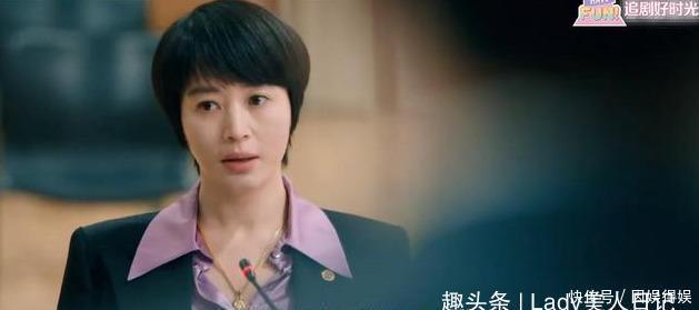 气质:中年女人会穿不会穿,和气质、金钱没半毛钱关系,主要看这一点