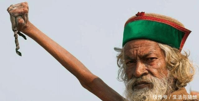 看到印度“苦行僧”，请收起你的好奇心，不要停留！导游后果自负