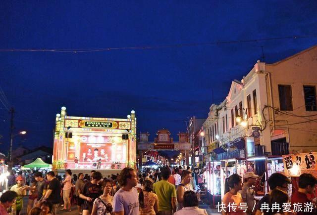 一个名字比中国还要中国的外国城市, 因一道海峡举世闻名！