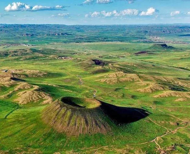 在中国藏了8座三万年的火山，近距离观察，让人叹为观止啊