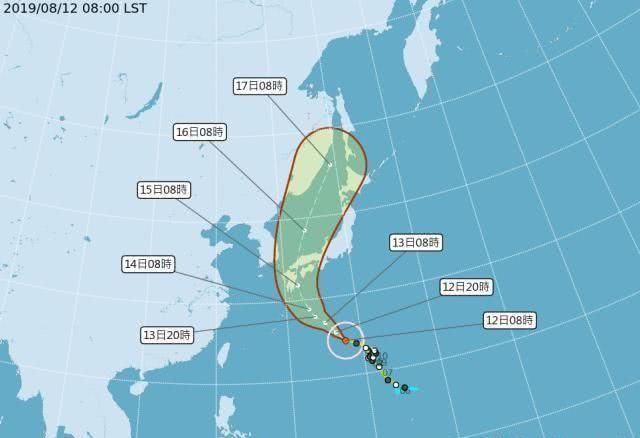 10号台风罗莎持续接近！15日恐登陆日本西部，气象专家：注意天气