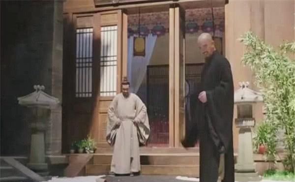  『辅佐朱』朱棣送得道高僧姚广孝一群婢女，他为什么到寺院去睡？22年之后发觉真高超