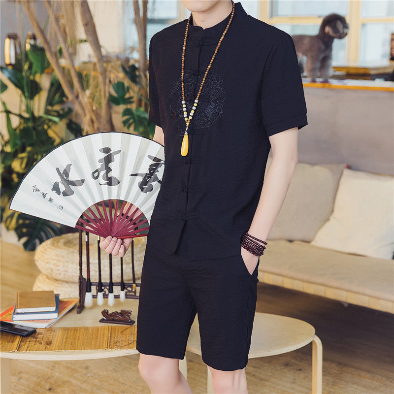 “大裤衩”早就烂大街，女人早看腻!瞧下图穿法，十个女人9个爱