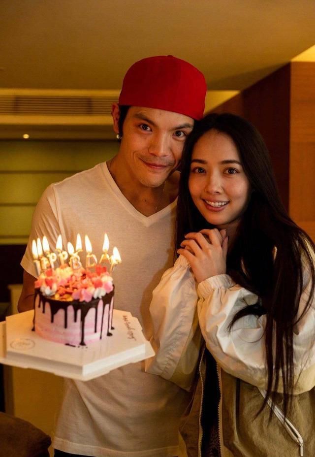  『雅兴』同禽不同命，郭碧婷家的小鸡住豪宅昵称小恶魔，时髦小向太好雅兴