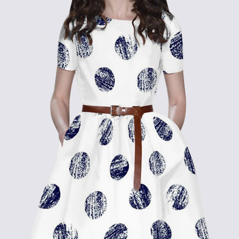 难怪妈妈越来越贵妇味，原来是穿了这样的a字裙，简直美呆了