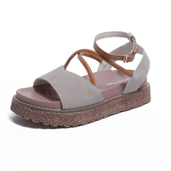 三伏天!穿小白鞋太热啦!试试新款凉鞋，既养脚又美脚