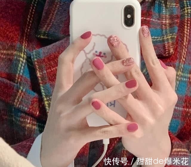 『感觉』春天你做美甲了吗?这几款“仙气逼人的美甲”,让你变得更漂亮