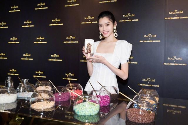 奚梦瑶颜值高就是好，随手一拍就是大片！