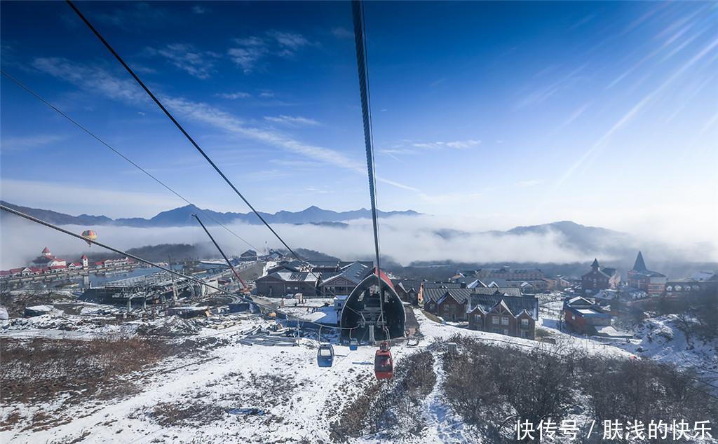 北方的雪可以飘飘欲仙，南方下雪也可以童话世界，西岭雪山就是南