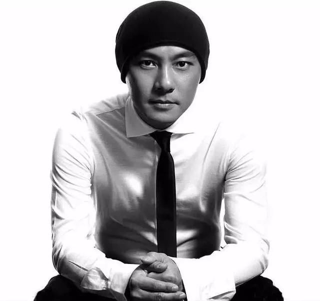 张卫健因谣言再上热搜：我这一生都在做一个斗士