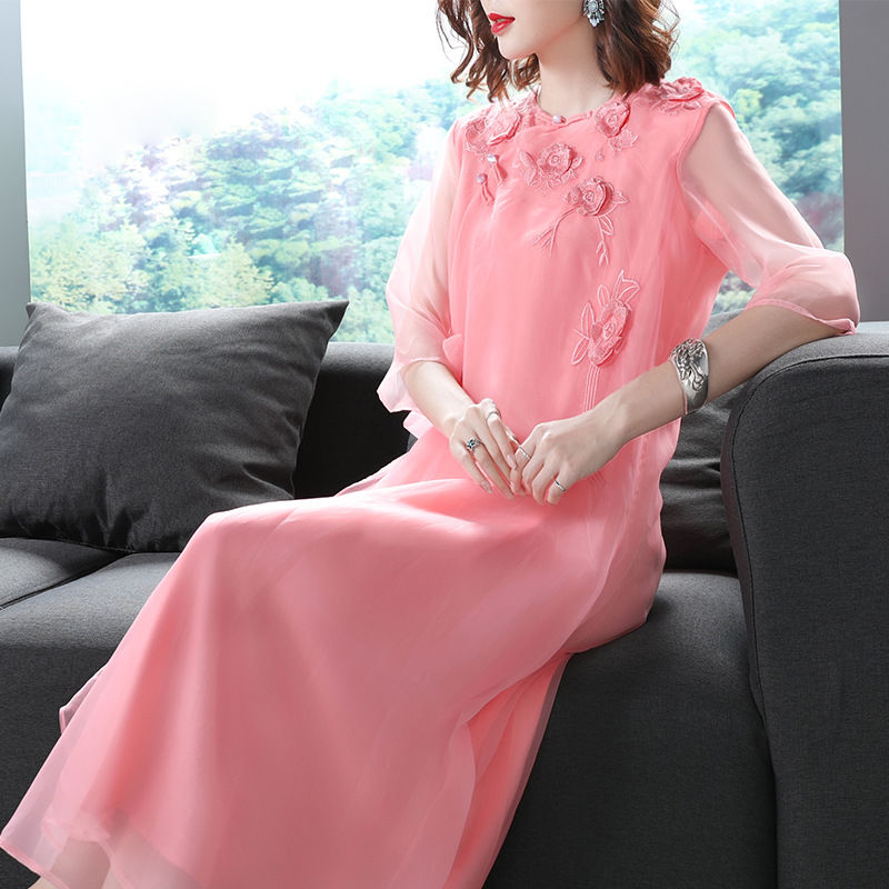 要不是因为没钱，这么大牌“欧根纱裙”一定买6件，实在太洋气了