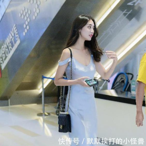 "opstate":"0回头率“爆表”的女孩子,走路都带风