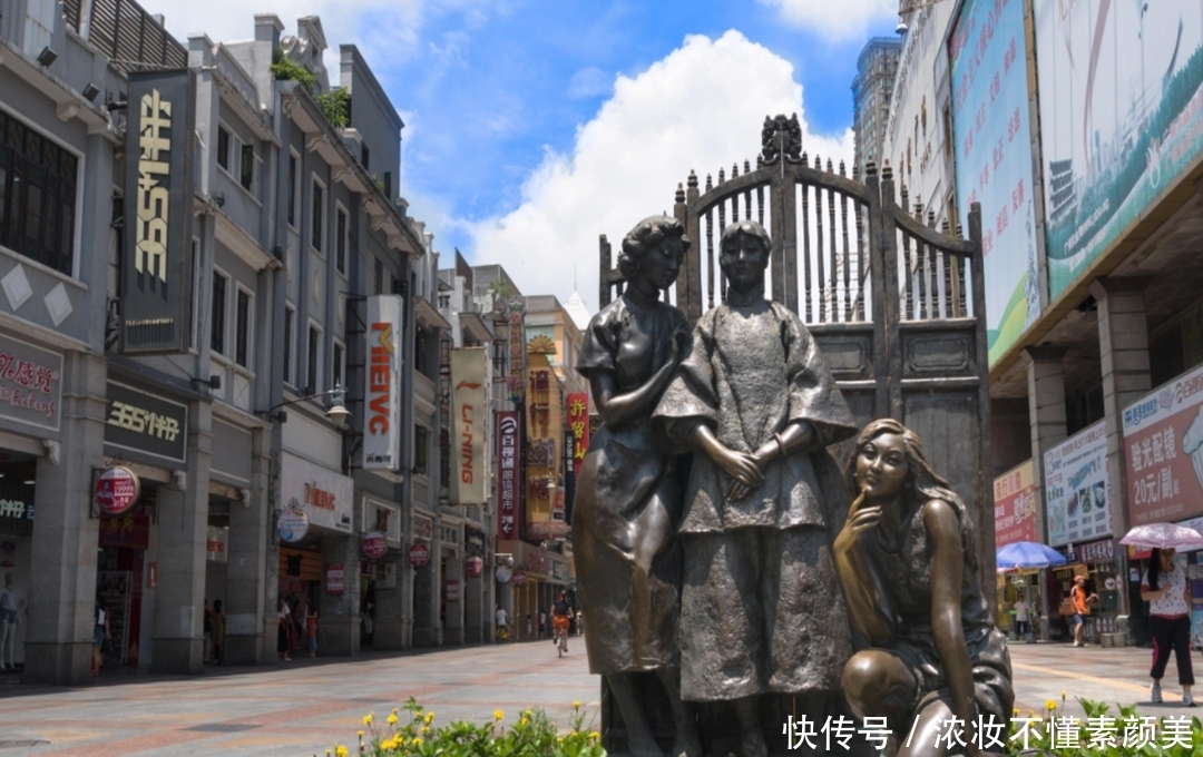 国内最值得逛的5条步行街，重庆成都上榜，第一条美媒估价1800亿