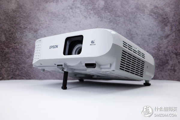 #达人发文幸运屋#商教两用的专业投影机新选择:探寻 EPSON 爱普生CB-970 投影机