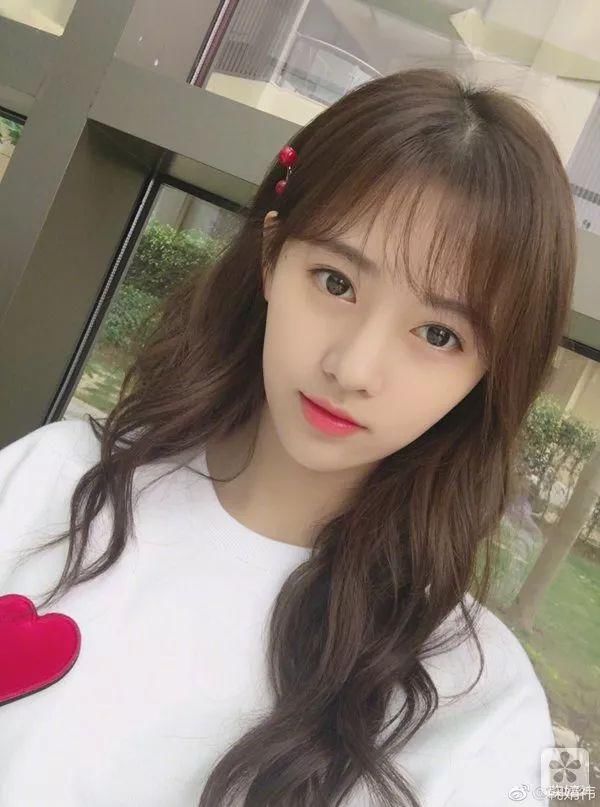 发型｜鞠婧祎实力教学！适合娇小妹子的百搭发型到底有哪些？