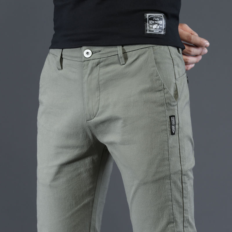 越来越多男人不穿牛仔裤了!今年流行“男神裤”，十个男人九个爱