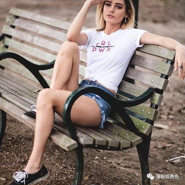 ins上的美国魅力模特Meaghann Appling最新社交媒体个人照片