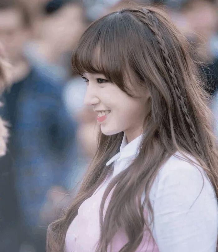 『网民』她在韩国被网民骂“腿粗”,却因空手翻和春丽造型而走红大火