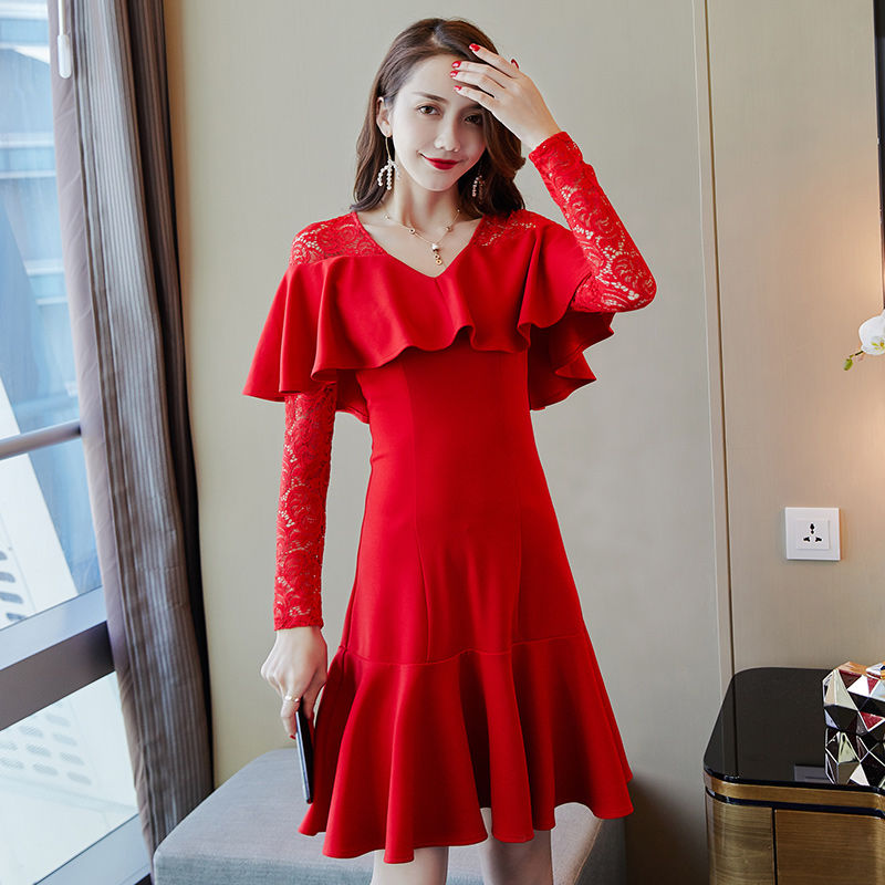 紧身展示窈窕身段，妩媚又动人，秀出你身材不可缺少的裙装