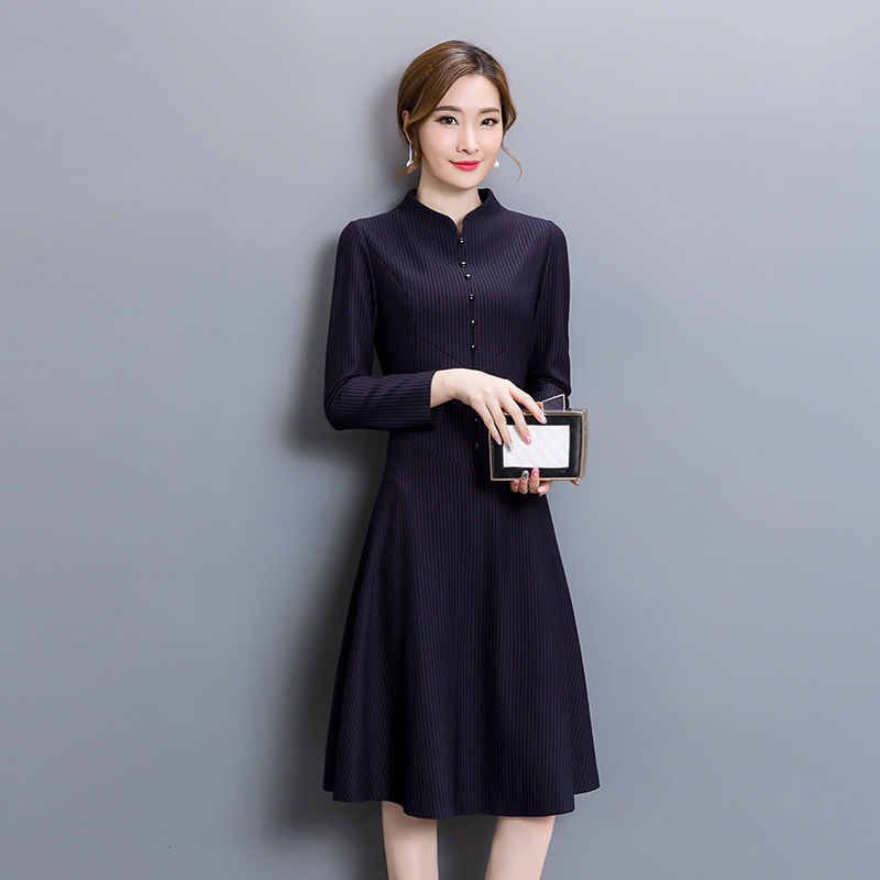 2018年妈妈都想穿的几款秋装连衣裙，穿着年轻又有活力