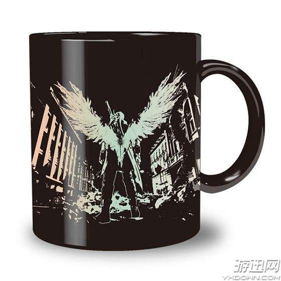 《鬼泣5》东京电玩展周边曝光 尼禄印花外套帅气酷炫