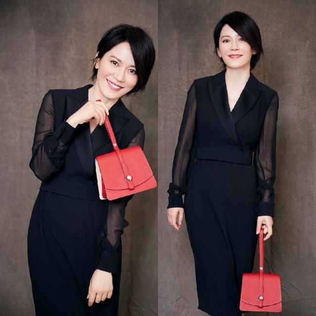 47岁俞飞鸿终于不再低调，穿深v裙真惊艳，网友：这才是真女神