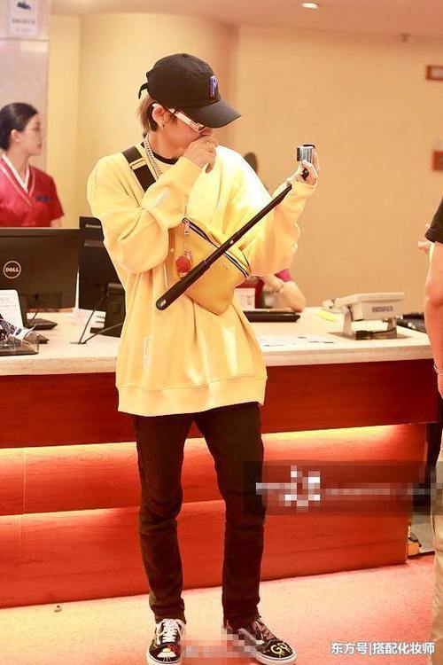 穿成这样的王琳凯怎么能没有回头率?不过一般人可不敢穿!