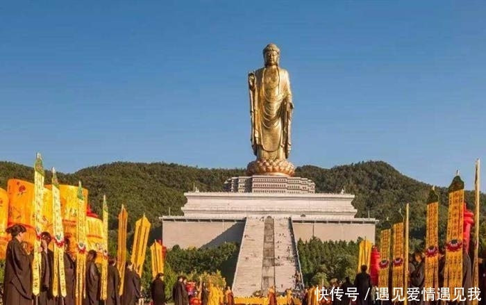 中国最高佛像，耗资12亿108位高僧开光，当地人却说：没看头