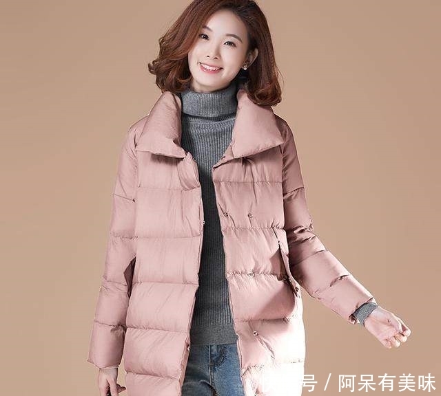 #时髦#年底羽绒服大促!原价一千多,现价仅一百,时髦又保暖,抢疯了
