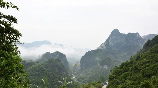 广西这条公路太美!峡谷、瀑布、喷泉、河流、喀斯特地貌样样都有【2020热门旅游景点】