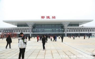  #郑阜#郑渝、郑阜、商合三条高铁沿线站房里处处藏着珍宝