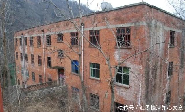河南深山神秘兵工厂，职工家属两万，地师级，建筑破败荒草丛生