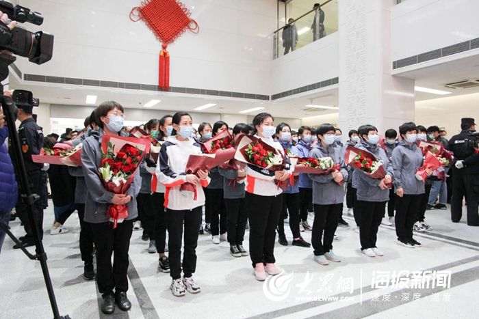  『仪式』济南市中心医院12名队员结束隔离休整凯旋