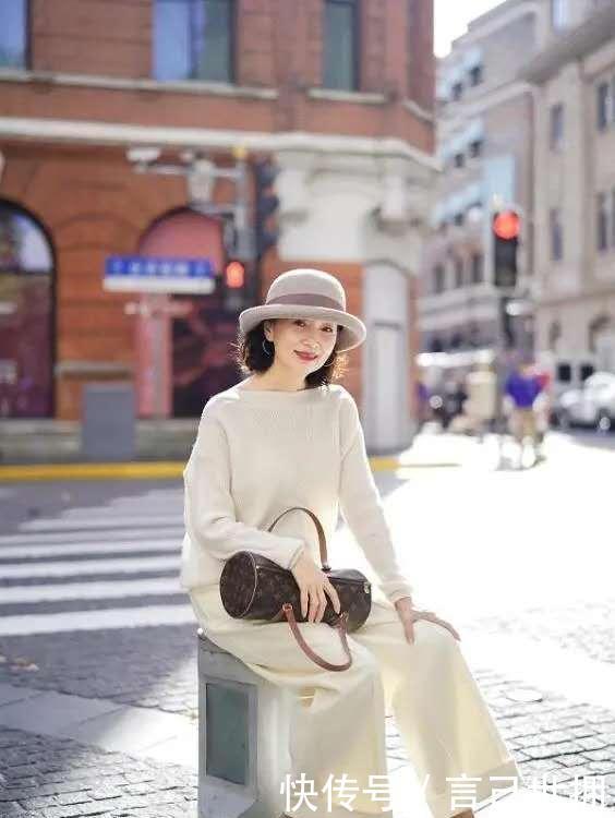  【女人】过了40岁容易“显老”的女人，瞧瞧三木妈妈穿搭，优雅减龄真洋气