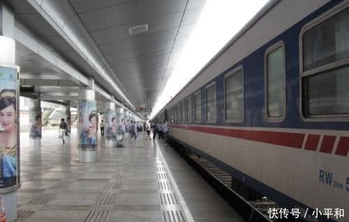  【火车】火车上能不能我买个卧铺, 带一个无座的人? 别说我没告