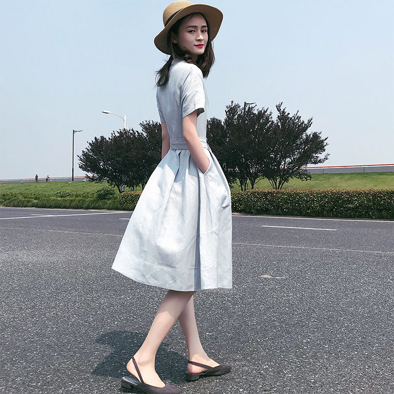 第一次见这么有气质的“高冷裙，适合8090后穿，美的让人痴迷