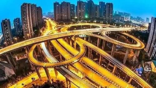  【欢迎语】世界最复杂立交桥，3D重庆都没它一半绕，走错口会开